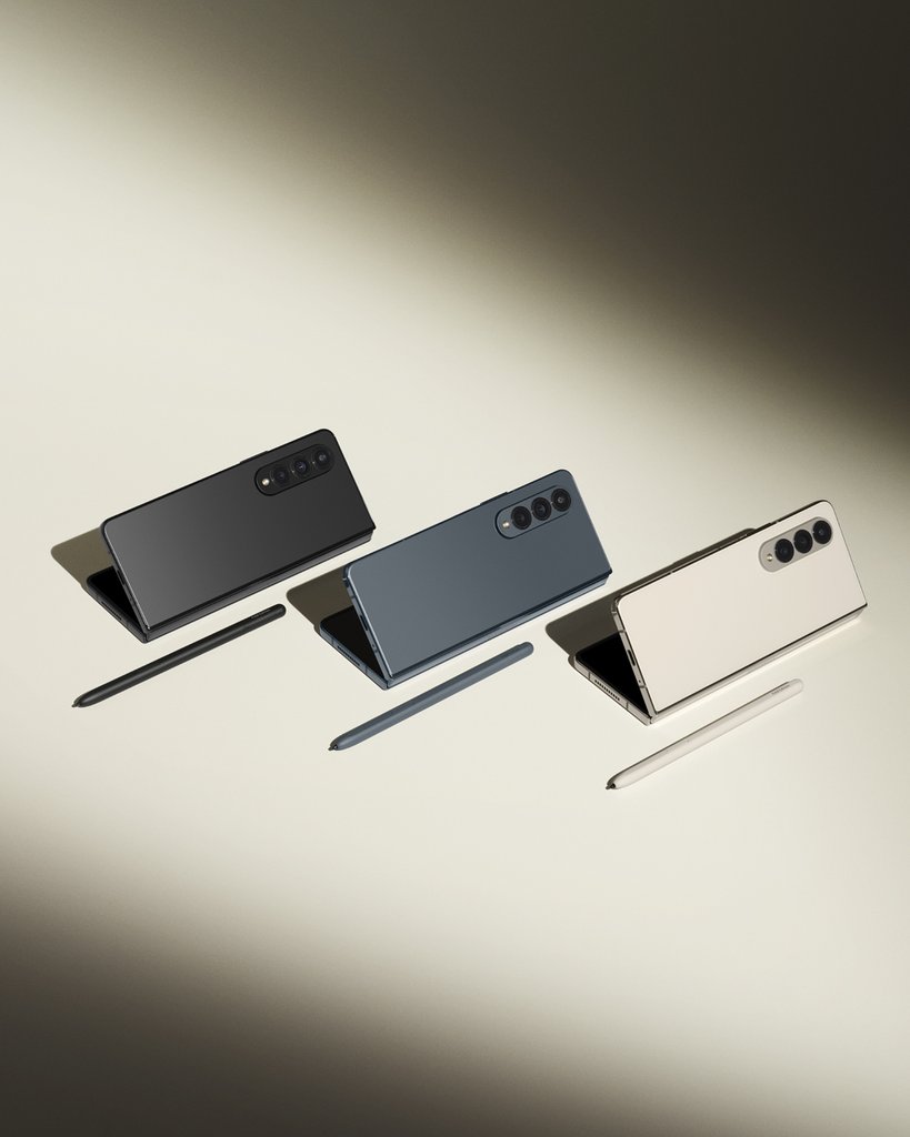 Galaxy Z Fold4 (F936B)